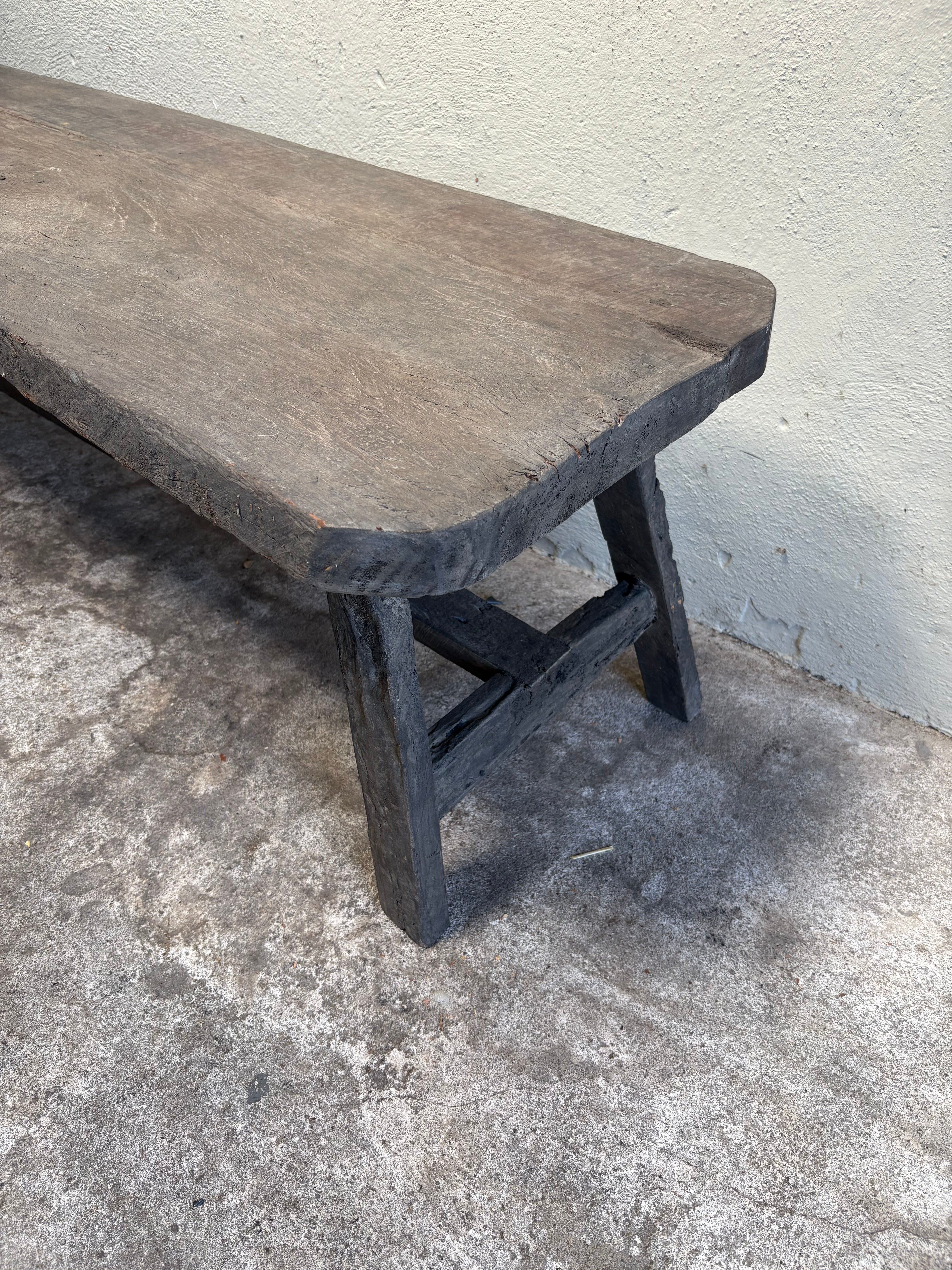 Landelijke oud vergrijsd houten salontafel bankje 130 x 40 cm stoer sober