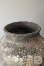 Prachtige grote stenen kruik vaas pot landelijk grijs beige stoer 105 cm hoog