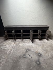 Grote lange grijze vergrijsd houten kast dressoir keukenblok werkbank L275 x D46 x H91 cm