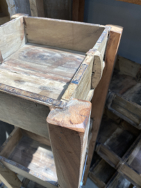 Stoer oud houten schap rek kast vakken keukenrek fruitschaal gruttersbak landelijk stoer gemaakt van oude baksteenmallen