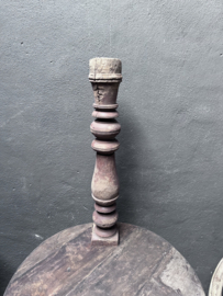 Oude baluster console kandelaar robuust vergrijsd stoer landelijk balusters balluster ballusters aura Peeperkorn nr 6