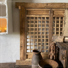 Luik deco venster oud houten kozijn venster luiken landelijk stoer wanddecoratie