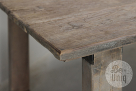 Hele stoere oude grof grove vergrijsd houten tafel 188 x 95 x H78 cm eettafel bureau euro werktafel werkbank van oude deur keukentafel landelijk stoer vintage urban industrieel