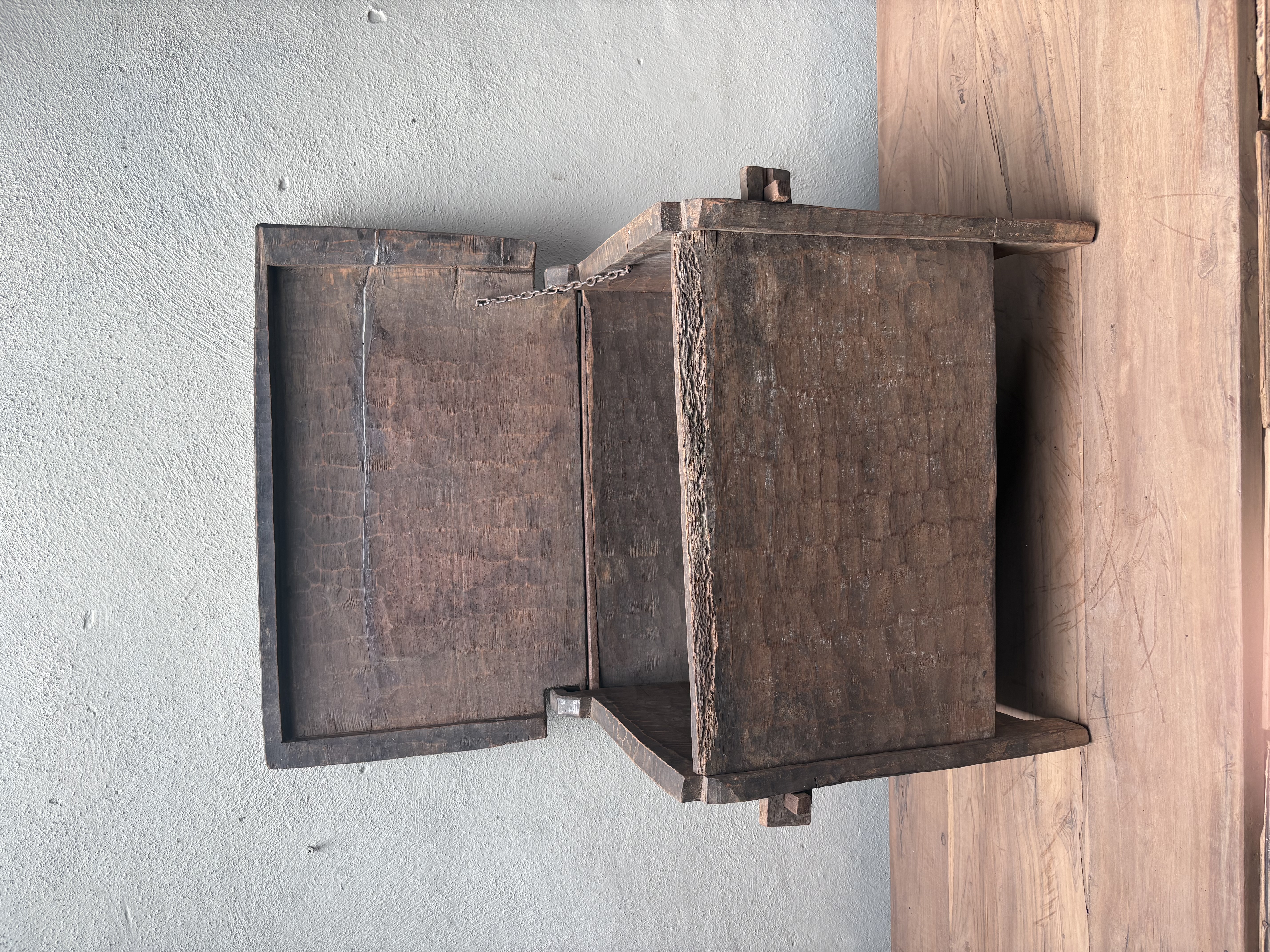 Stoere originele oude houten Himalaya kist kistje dekenkist landelijk klepbank nr 44