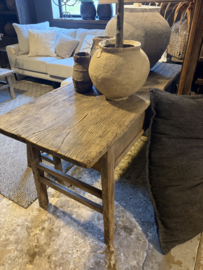 Unieke oude doorleefd vergrijsd houten tafel sidetable eettafel bijzettafel  met 2 lades werkbank kookeiland keukeneiland landelijk stoer industrieel 154 x 63 H83 cm