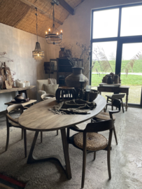 HOFFZ Ovale tafel eettafel ovaal rond Yaro Hoffz 240 cm vergrijsd hout houten eettafel
