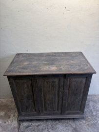 Stoer oud houten kast kastje 3 deuren halkastje legplanken vergrijsd origineel oudje landelijk stoer sober