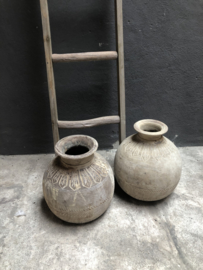 Prachtige grote oude licht vergrijsd houten pot potten vaas kruik bewerkt boho Ibiza style sober stoer landelijk