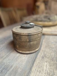 Oud houten pot potje bakje met deksel landelijk stoer