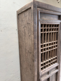 Set van 2 mooie hoge smalle vergrijsd houten kast kasten landelijk nr. 87 ab (ook apart / los te koop)