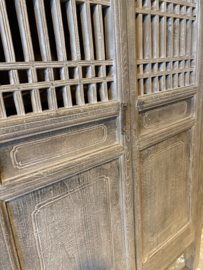 Prachtige grote vergrijsd houten landelijke kast 2deurs groot hout linnen servies boeken