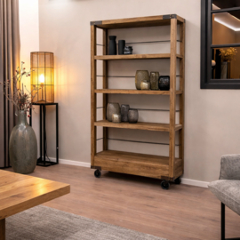 Grote houten industrieel kast schap rek op wielen H205 x L115 x D45 cm landelijk stoer r