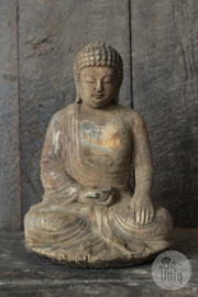 Prachtige oude vergrijsd houten buddha Boedha Boeddha budha beeldje monnik monniken beeld beeldje oud landelijk