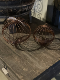 Set van 2 metalen bollen landelijk stoer