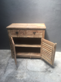 Prachtige massief houten dressoir commode kast lades deurtjes Louvre tv meubel televisie sidetable kast kastje landelijk vintage