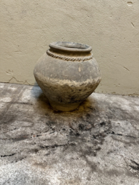 oude grijs stenen kruik pot grijze mega landelijk olijfpot olijfkruik waterkruik 46 cm hoog 47 cm doorsnede nr 52