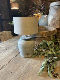 Stoere grijs grijze betonnen lamp Brynxz lampenvoet  kruik Kruiklamp majestic vintage landelijk stoer