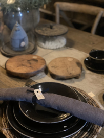 Oude houten roti plank kaasplank rond onderzetters japatti landelijk stoer robuust hout chapati