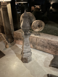 Hoffz mega grote oude metalen pinakel ornament grijs H134 cm landelijk stoer