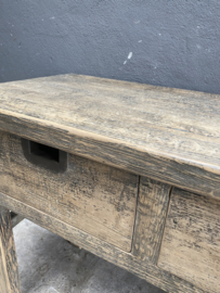 Stoere vergrijsd houten sidetable wandtafel sideboard  wasbaktafel haltafel landelijk Julia stoer grof hout stoer industrieel metalen grepen 136 x 46 x H81