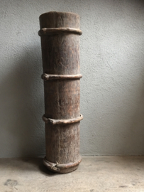 Grote smalle hoge ( vergrijsd ) oud oude houten pot vaas bak paraplubak koker landelijk industrieel stoer hout