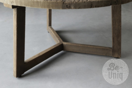 Mooi vergrijsd houten ronde tafel salontafel bijzettafel landelijk groot doorsnede 75 x H42 cm