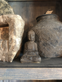 Stoer stenen Boeddha beeldje zittend boedha buddha budha