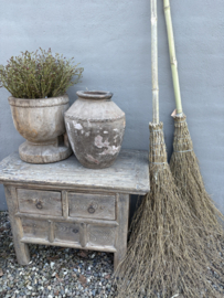 Orgineel oude vergrijsd houten vijzel pot Vijzelpot vaas bak urn kan landelijk stoer