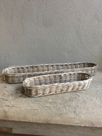 Vergrijsd rieten rotan mandje stokbrood stokbroodmandje lang smal broodmandje 60 cm