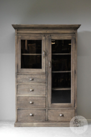 Hele stoere grote oude vergrijsd houten kast vitrinekast boeren  vitrine ladekast 193 x 126 x 54 cm keukenkast glaskast landelijk stoer vintage sober boerenkast
