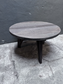 Hele stoere robuuste ronde grof houten salontafel bijzettafel rond hout nerf stoer landelijk