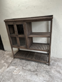 Oud naturel vergrijsd houten kast vitrinekast keukenkast servies winkelkast wandkast wandmeubel landelijk vintage H150 x B140 x D48 cm