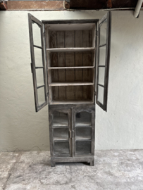 Oud naturel vergrijsd houten hoge kast vitrinekast keukenkast servies winkelkast wandkast wandmeubel landelijk vintage H235 x B78 x D43 cm
