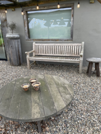 Hele grove oude vergrijsd houten  teakhouten tuinbank bank grof heavy bank teakhout vergrijsd