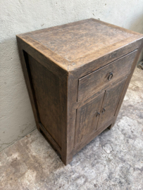 Uniek oud vergrijsd houten kastje 2 deur lade H80 x B54 x D40 cm landelijk stoer kast