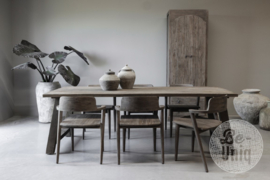 Vergrijsd teak houten stoel armstoel stoelen eetkamerstoelen met armleuning landelijk modern strak rond