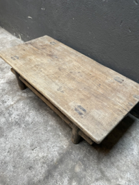 Stoer vergrijsd houten salontafel 88x43x H26 cm bijzettafel Salontafeltje Tafeltje Bijzettafeltje landelijk stoer sober oud Chinees koffietafeltje