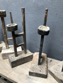 Oude houten kandelaar ornament bakje schaaltje landelijk stoer robuust hout
