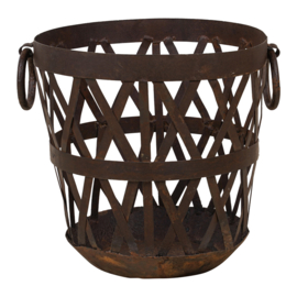 Oud metalen mand basket korf haardhout houtmand landelijk stoer industrieel vintage