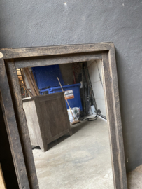 Grote oude vergrijsd houten Spiegel met lijst landelijk stoer
