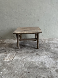 Vergrijsd houten tafel tafeltje bijzettafel bijzettafeltje salontafel 60 x 63 x H45 cm landelijk