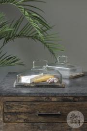 Glazen stolp op vergrijsd houten plateau plank hapjes kaas H16 x 21 x 31 cm landelijk Gouda