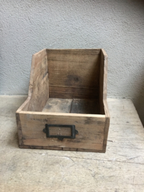Stoere oud houten bak gruttersbak schap box la lade schuifbak schuifla tijdschriftenbak ordner landelijk stoer robuust industrieel  hout