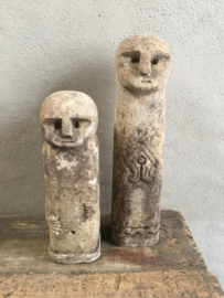 Oude stenen pop poppen steen landelijk sober rustiek rustique