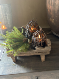 Oud vergrijsd houten tempeltje tempel offertafeltje vintage landelijk HOFFZ