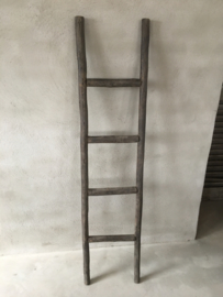 Oud houten ladder laddertje trap trapje 155 x 38 cm grey grijs landelijk brocant stoer handdoekenrek decoratie hout vergrijsd doorleefd