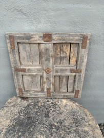 Oud vergrijsd houten luikje luik paneel Wandpaneel 36 x 36 cm