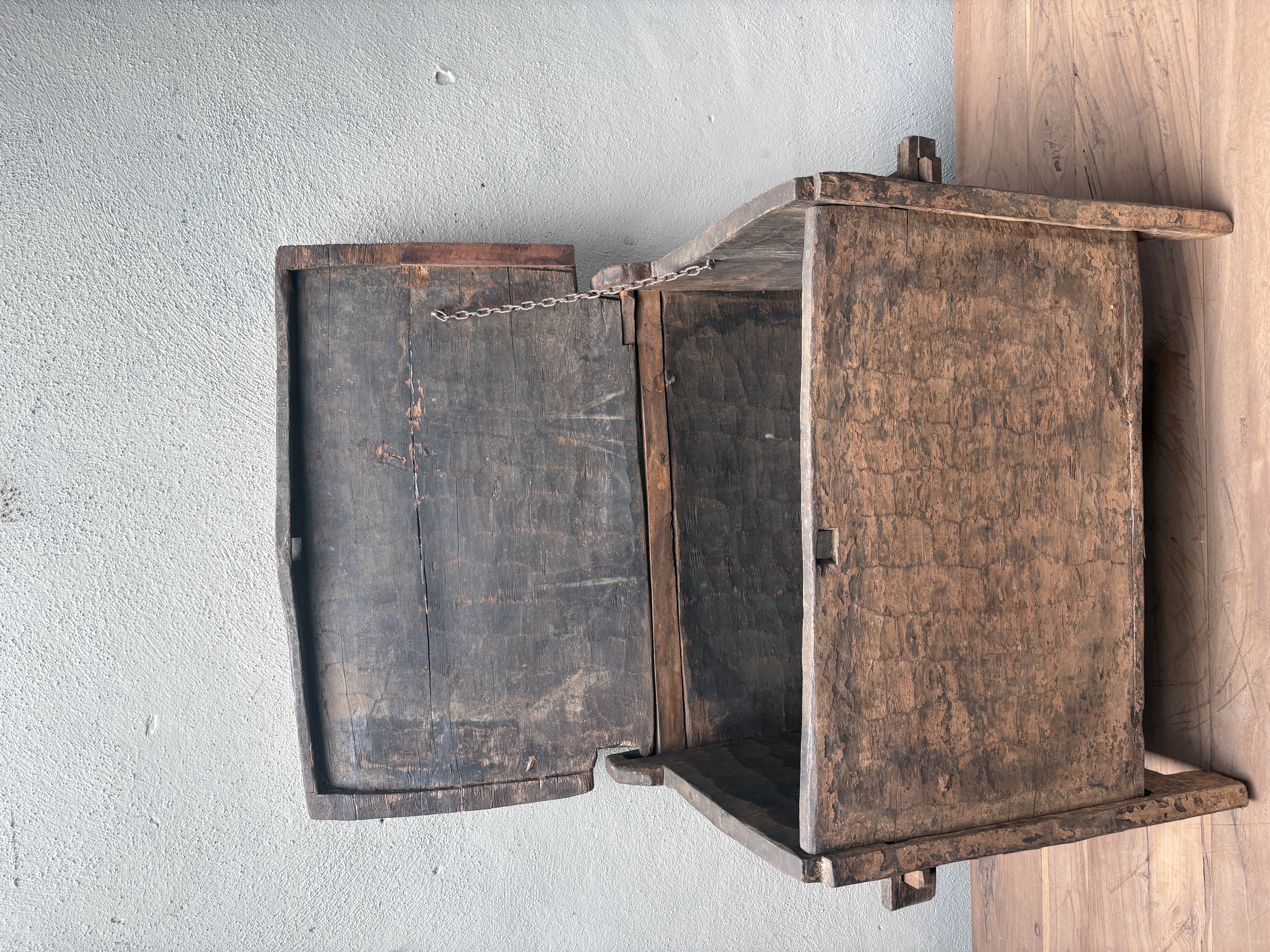Stoere originele oude houten Himalaya kist kistje dekenkist landelijk klepbank nr 41