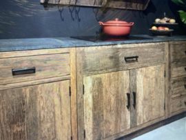 Truckwood railway houten keukenelement keuken buitenkeuken voor inductie kookplaat inclusief granieten hardstenen blad landelijk stoer