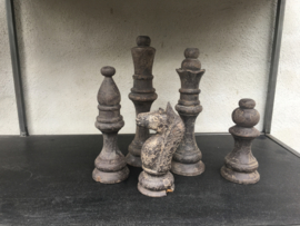 Grijs houten schaakspel schaakstukken decoratie landelijk vergrijsd oud hout